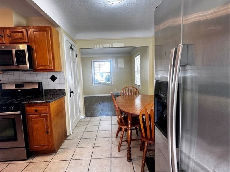 11801 Kensington Avenue, Cleveland, OH 44111 Photo 22