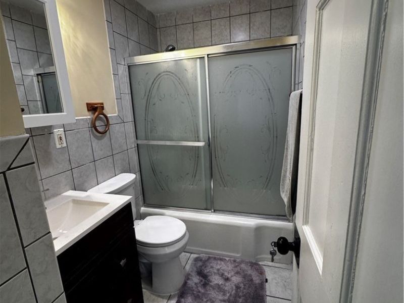 11801 Kensington Avenue, Cleveland, OH 44111 Photo 26
