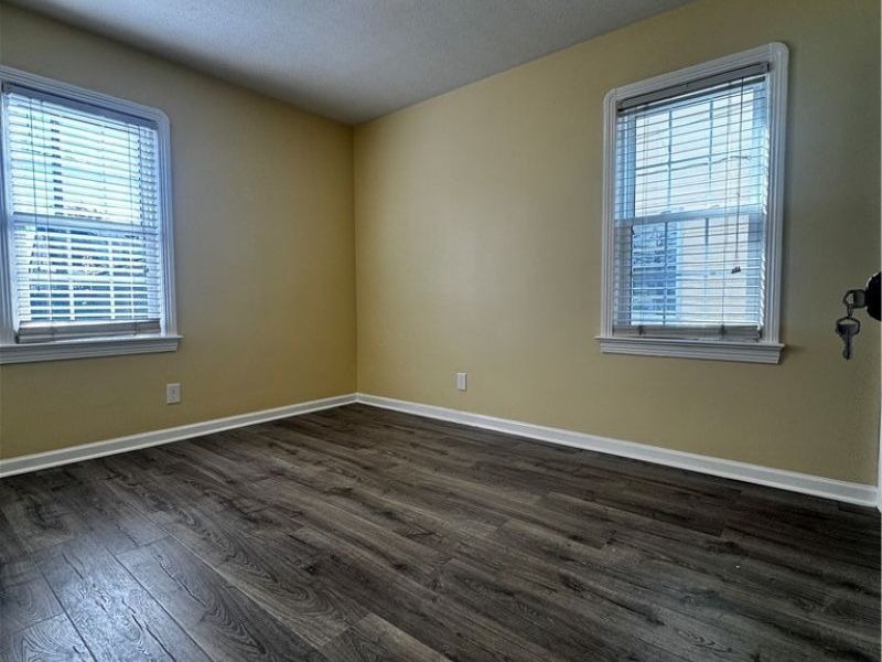 11801 Kensington Avenue, Cleveland, OH 44111 Photo 27