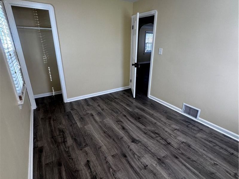 11801 Kensington Avenue, Cleveland, OH 44111 Photo 28