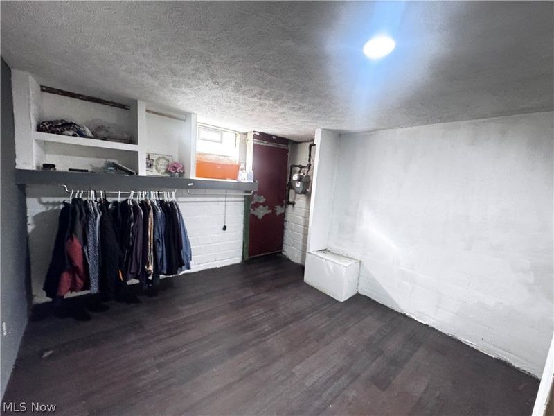 11801 Kensington Avenue, Cleveland, OH 44111 Photo 46