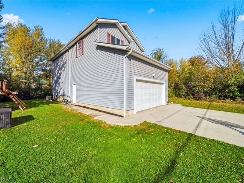 2486 Trellis Place, Rock Creek, OH 44084 Photo 3