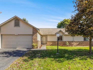 32910 Chapman Circle , Westland, Mi 48185