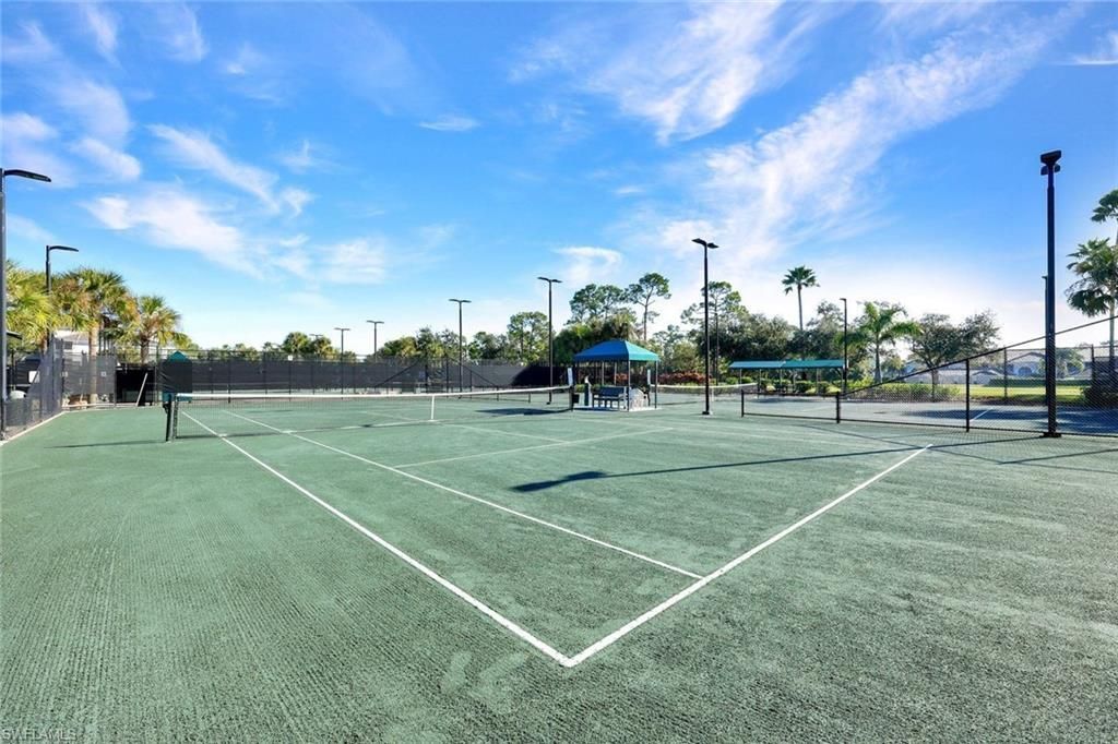8056 Queen Palm Ln, Unit 643, Fort Myers, FL 33966 Photo