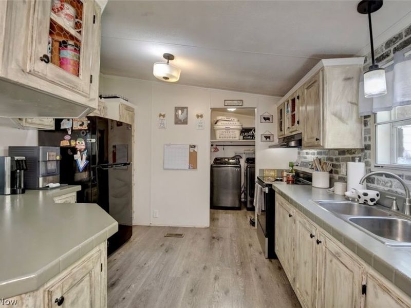 6791 Tracy Rd SE, Uhrichsville, OH 44683 Photo 8