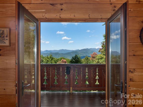 8 Edelweiss Lane , Swannanoa, NC 28778
