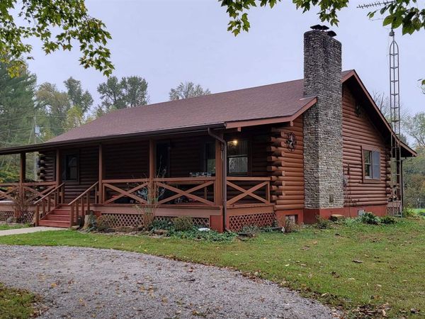 566 E Cutshall Road, Austin, IN 47102