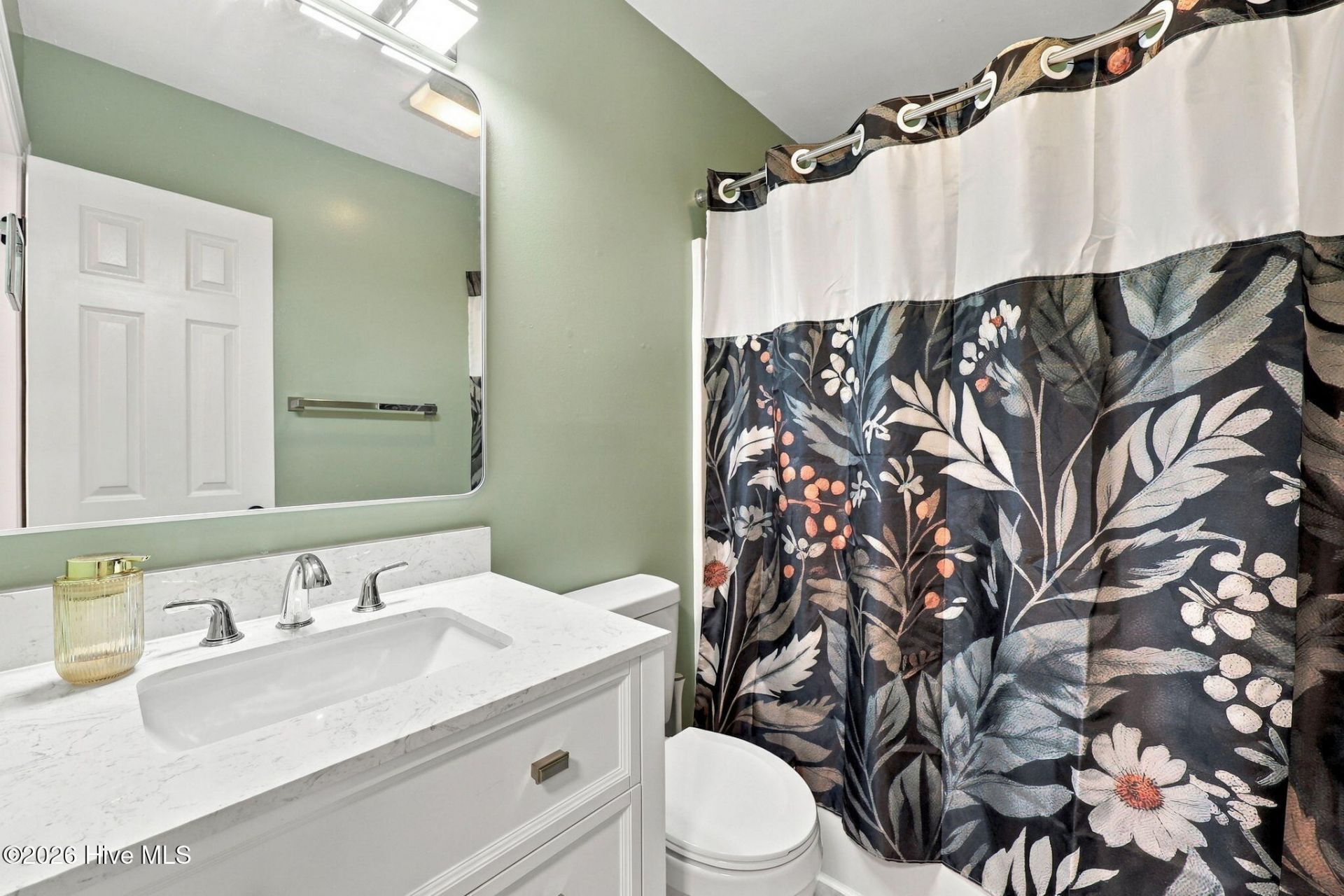 208 John Avenue  Photo 18