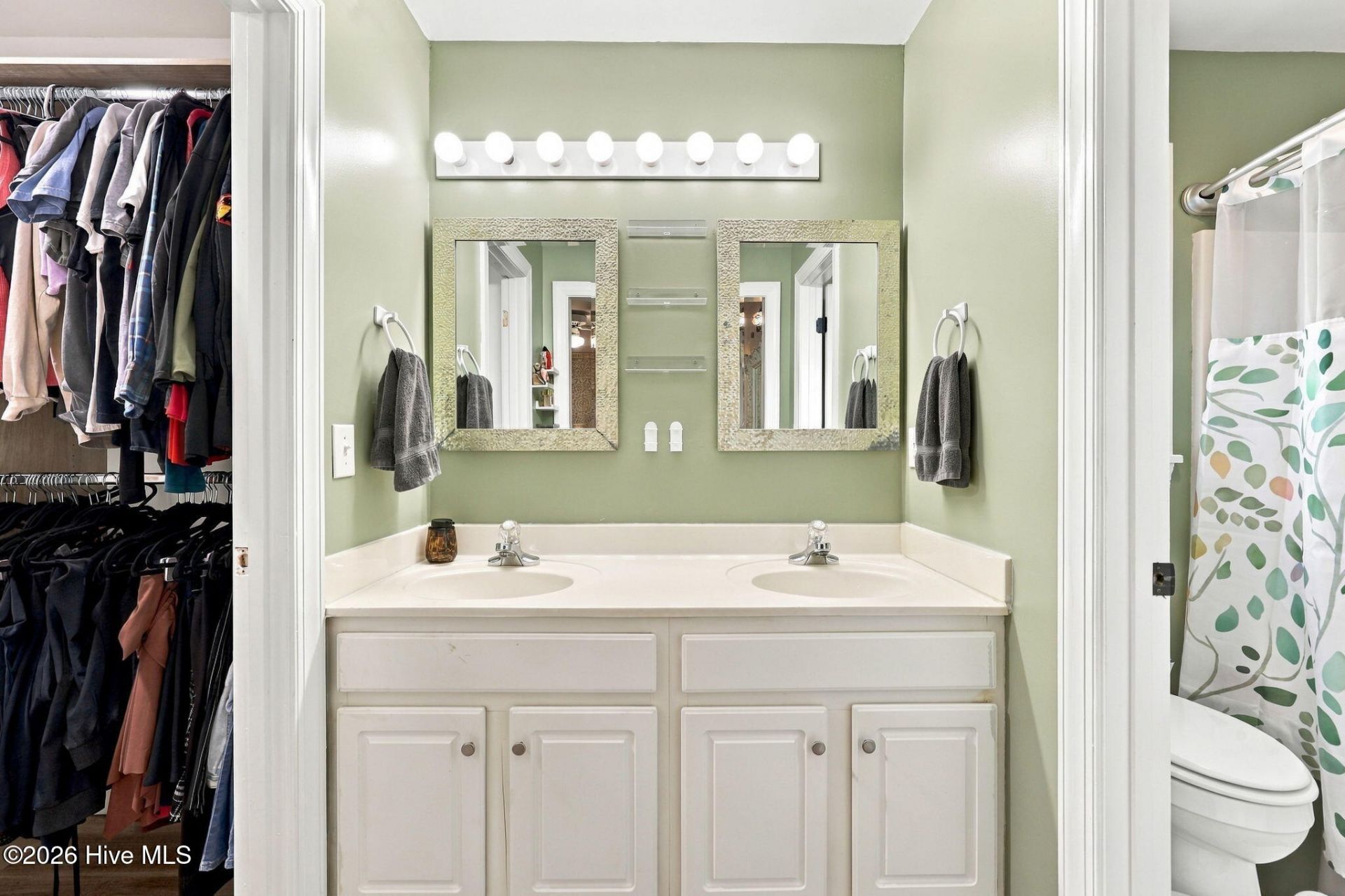 208 John Avenue  Photo 28