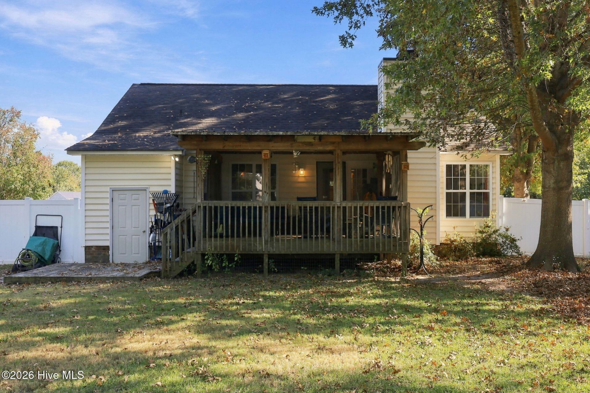 208 John Avenue  Photo 39