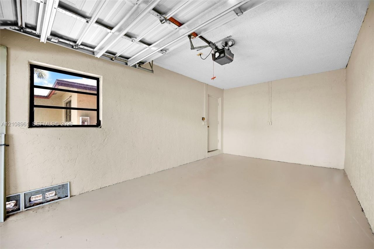 1750 NE 39th Ct, Unit 803, Pompano Beach, FL 33064 Photo