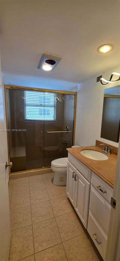 6039 Collins Ave, Unit 1625, Miami Beach, FL 33140 Photo