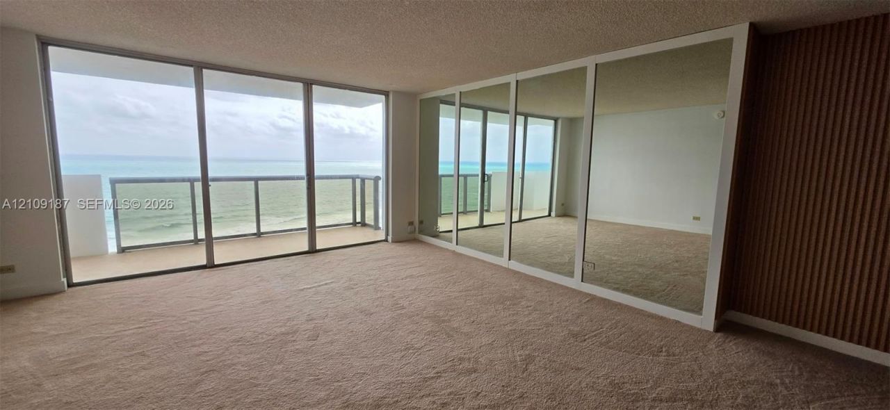 6039 Collins Ave, Unit 1625, Miami Beach, FL 33140 Photo