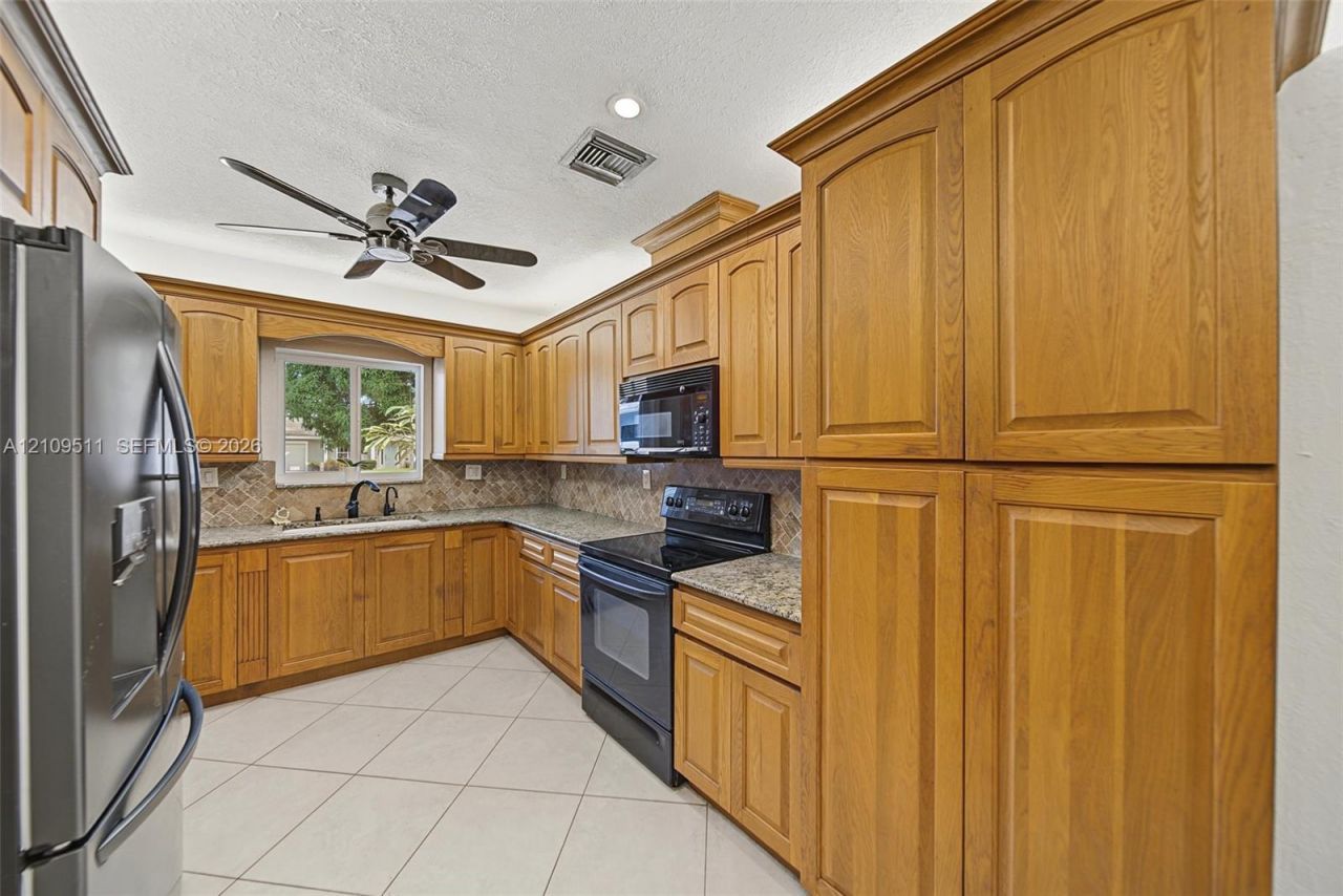 6260 Rose Ter, Plantation, FL 33317 Photo