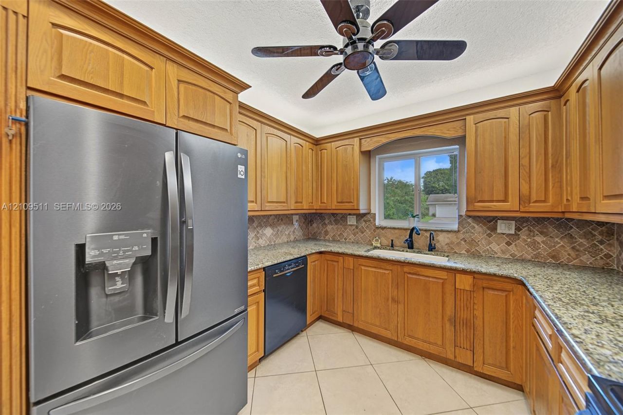 6260 Rose Ter, Plantation, FL 33317 Photo