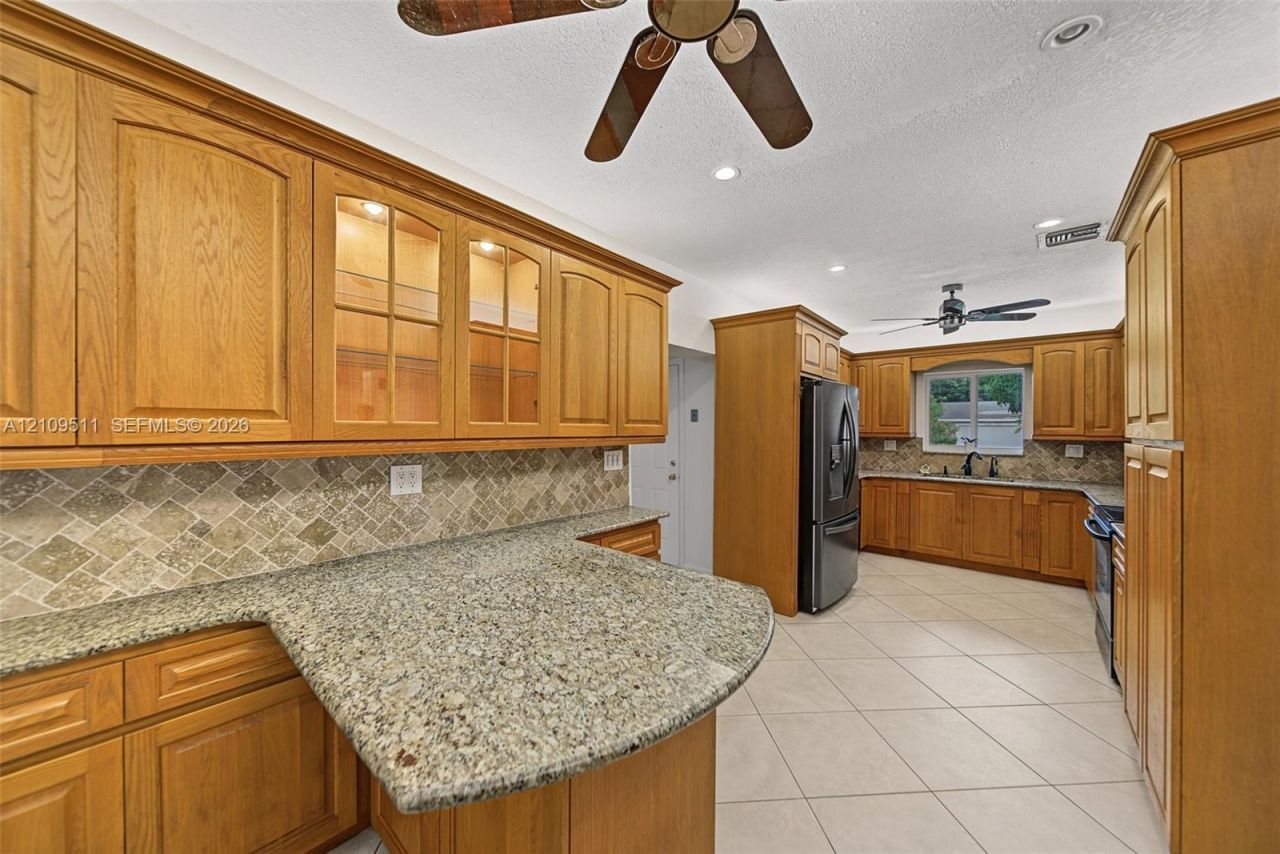 6260 Rose Ter, Plantation, FL 33317 Photo