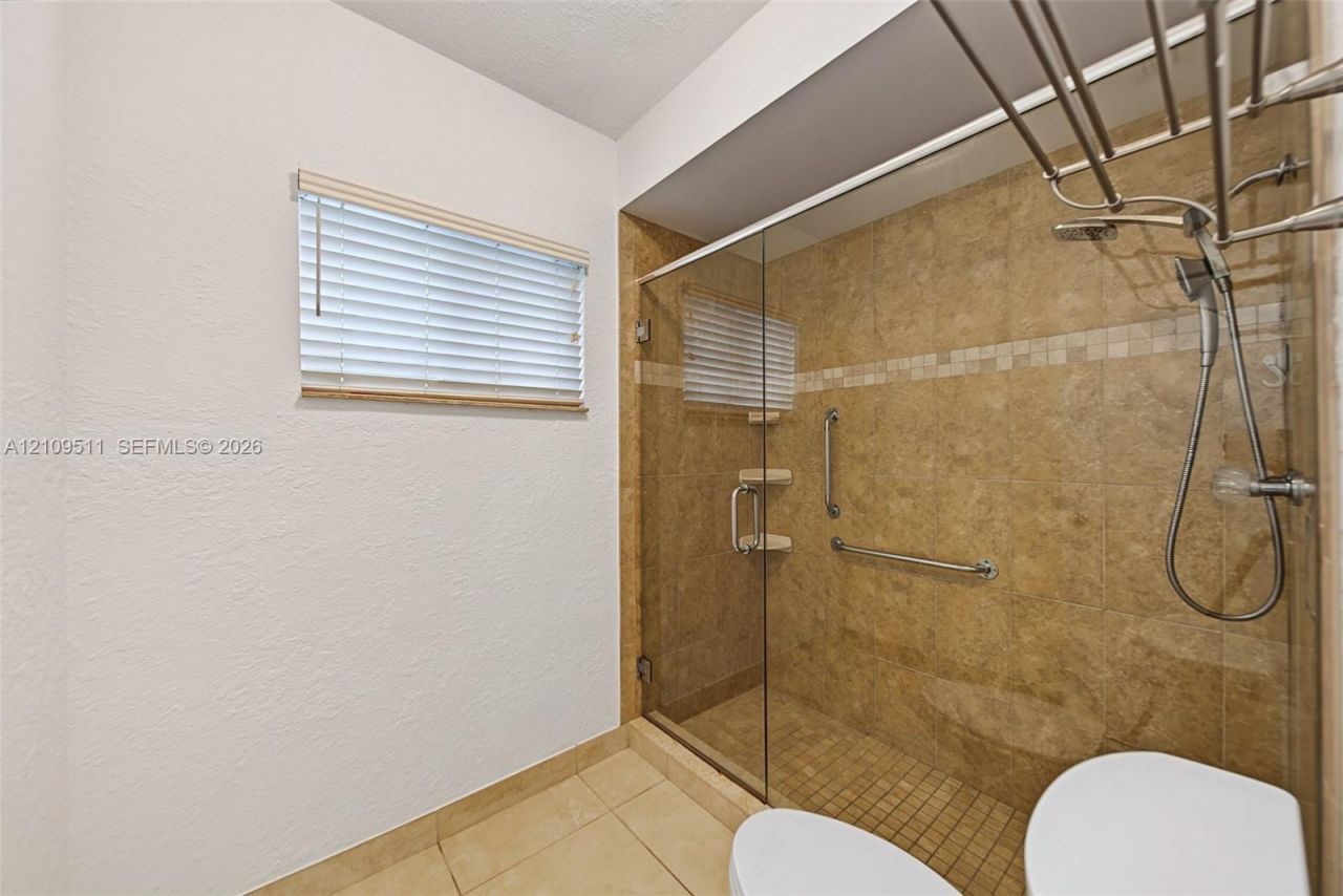 6260 Rose Ter, Plantation, FL 33317 Photo