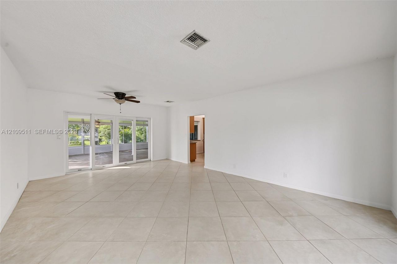 6260 Rose Ter, Plantation, FL 33317 Photo