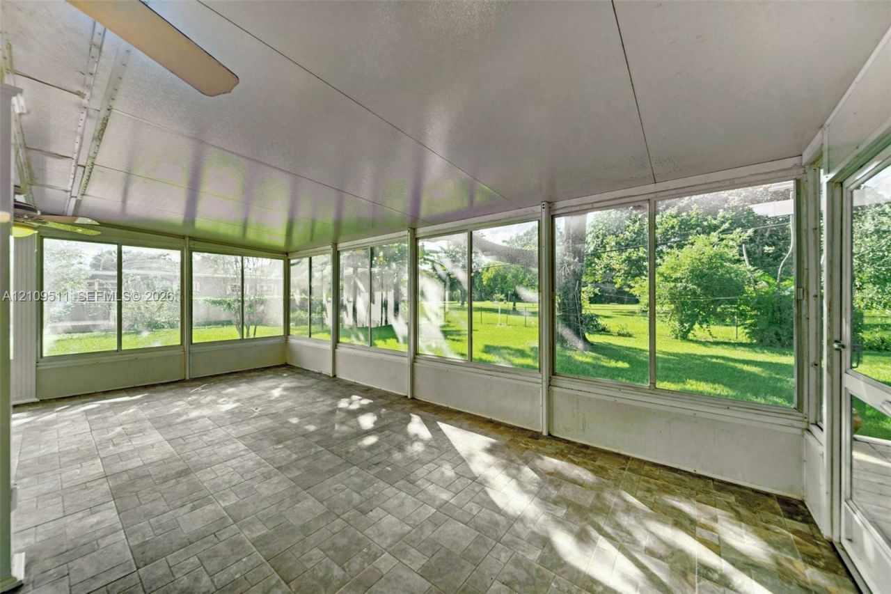 6260 Rose Ter, Plantation, FL 33317 Photo