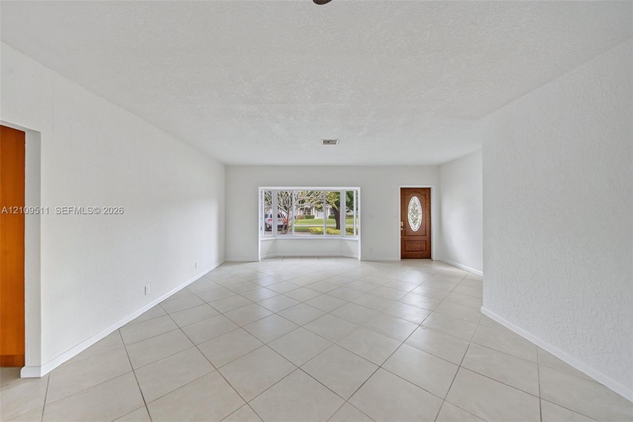 6260 Rose Ter, Plantation, FL 33317 Photo