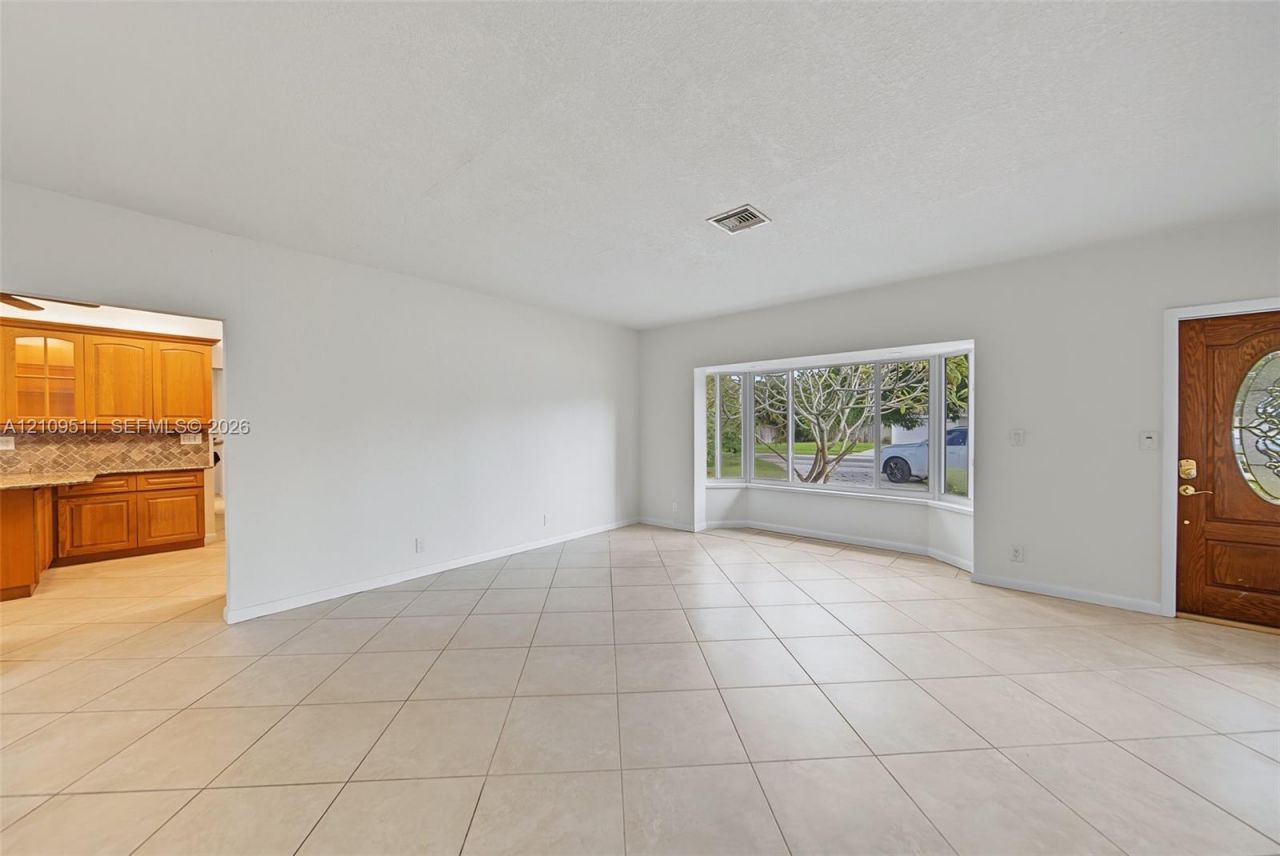 6260 Rose Ter, Plantation, FL 33317 Photo