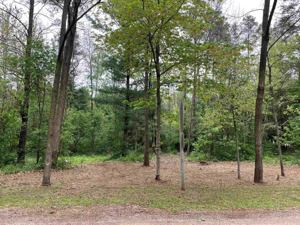 L13 Czech Pass, Friendship, WI 53934