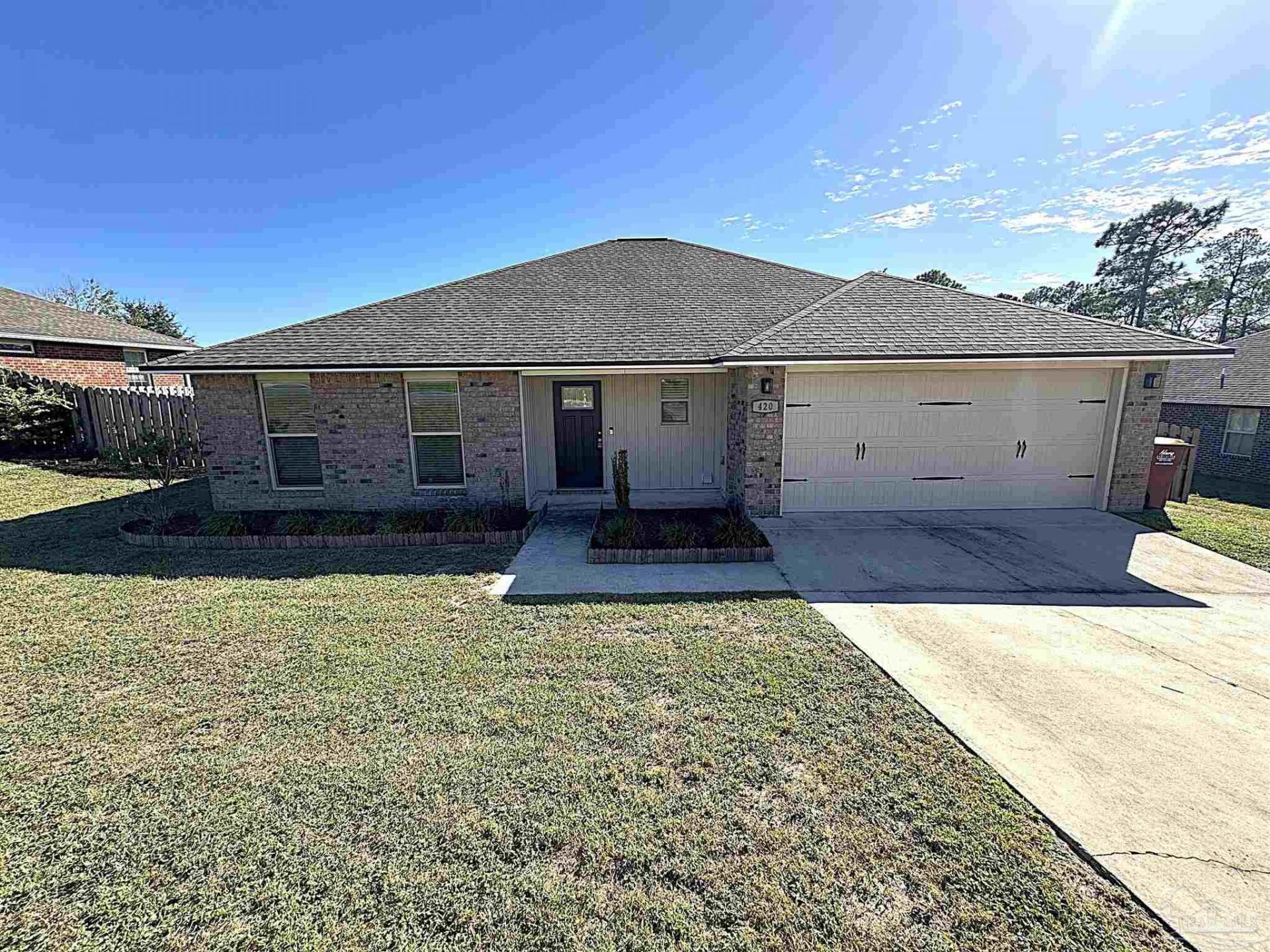 420 Scooter Cv, Crestview, FL 32539 Main Photo
