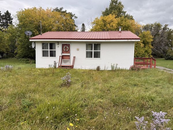 42 Ward Street , Presque Isle, ME 04769