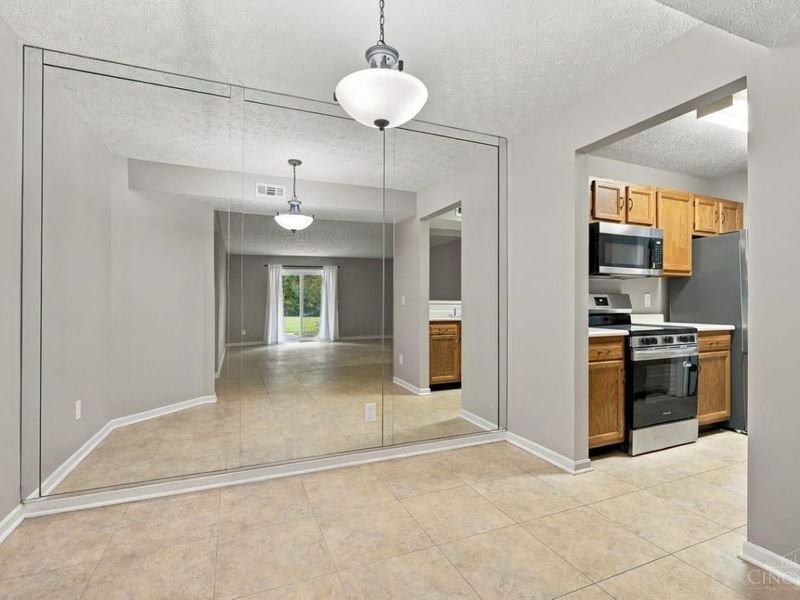 9610 Crosley Farm Drive, Unit 2, Colerain Township, OH 45251 Photo 13