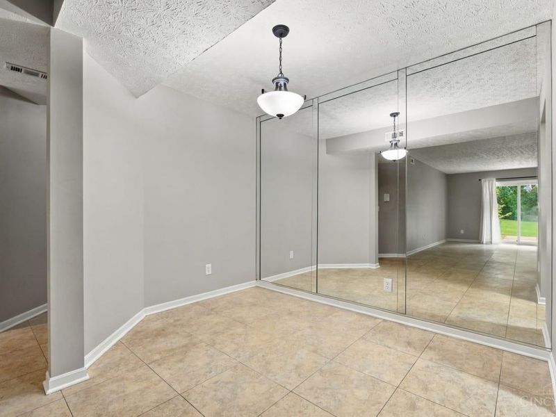 9610 Crosley Farm Drive, Unit 2, Colerain Township, OH 45251 Photo 14