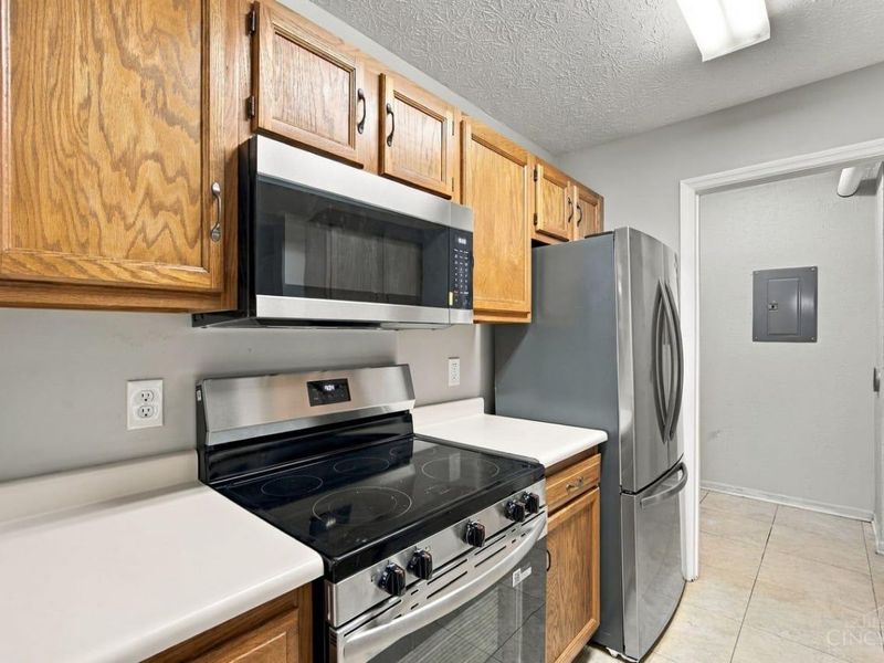 9610 Crosley Farm Drive, Unit 2, Colerain Township, OH 45251 Photo 17
