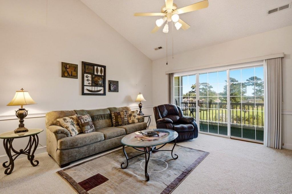 695 Riverwalk Dr. Photo 8
