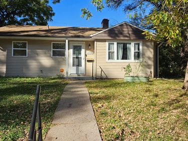 1818 Mayfield Avenue, Omaha, NE 68104