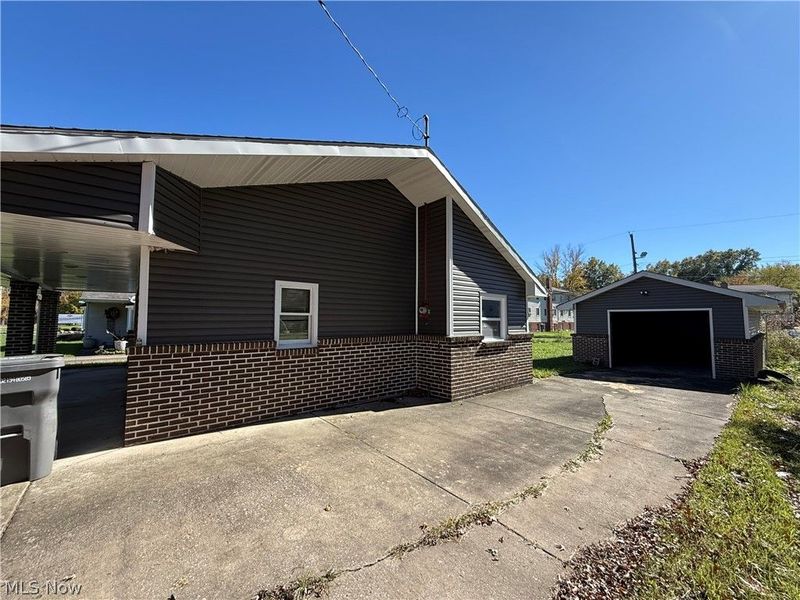 3203 Mcguffey Road, Youngstown, OH 44505 Photo 2