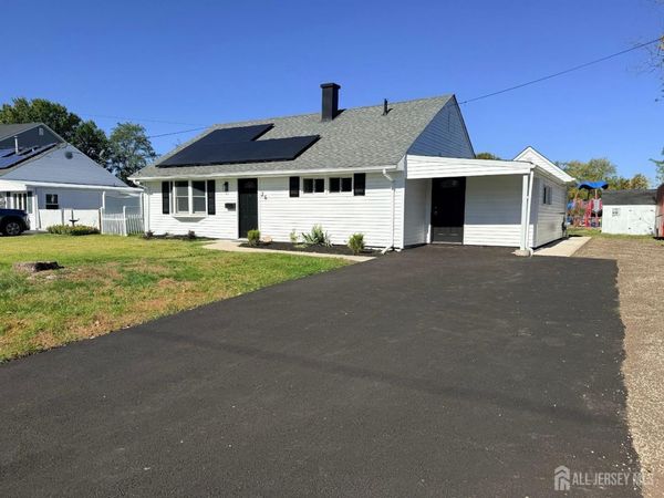 36 Charles Terrace, Piscataway, NJ 08854