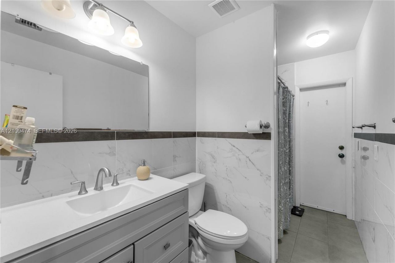 13321 SW 105th Ave , Miami, FL 33176 Photo