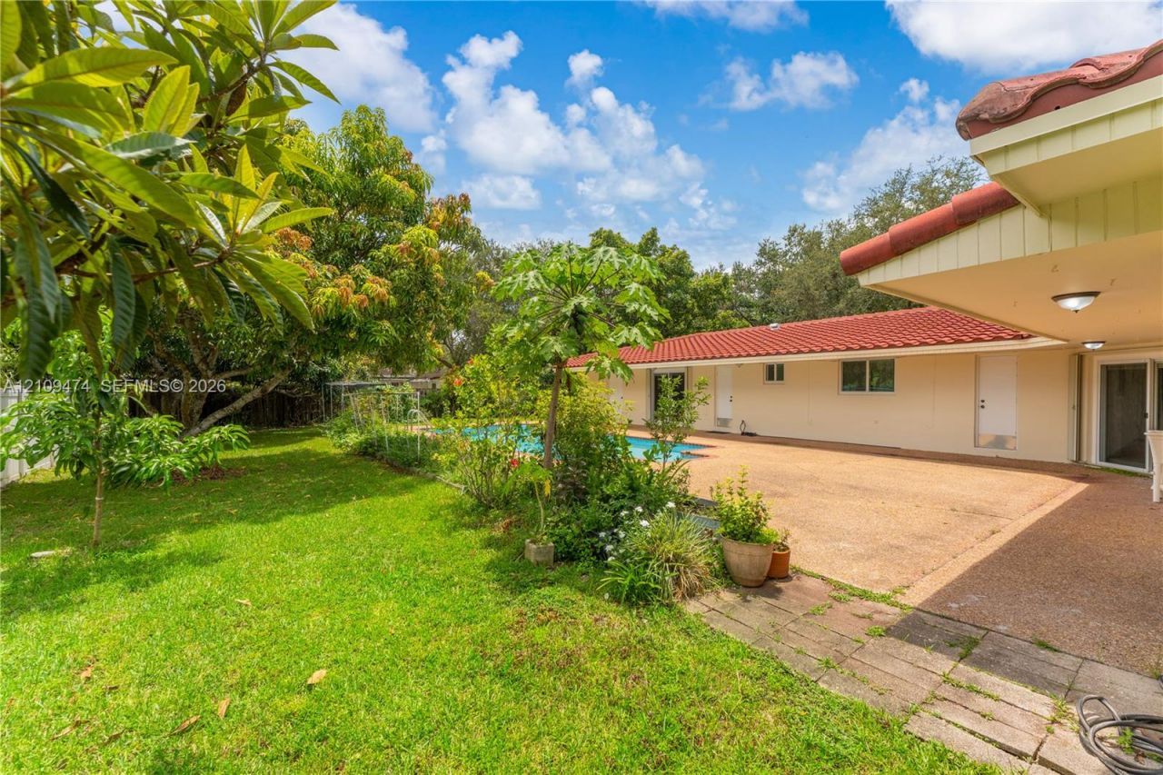 13321 SW 105th Ave , Miami, FL 33176 Photo