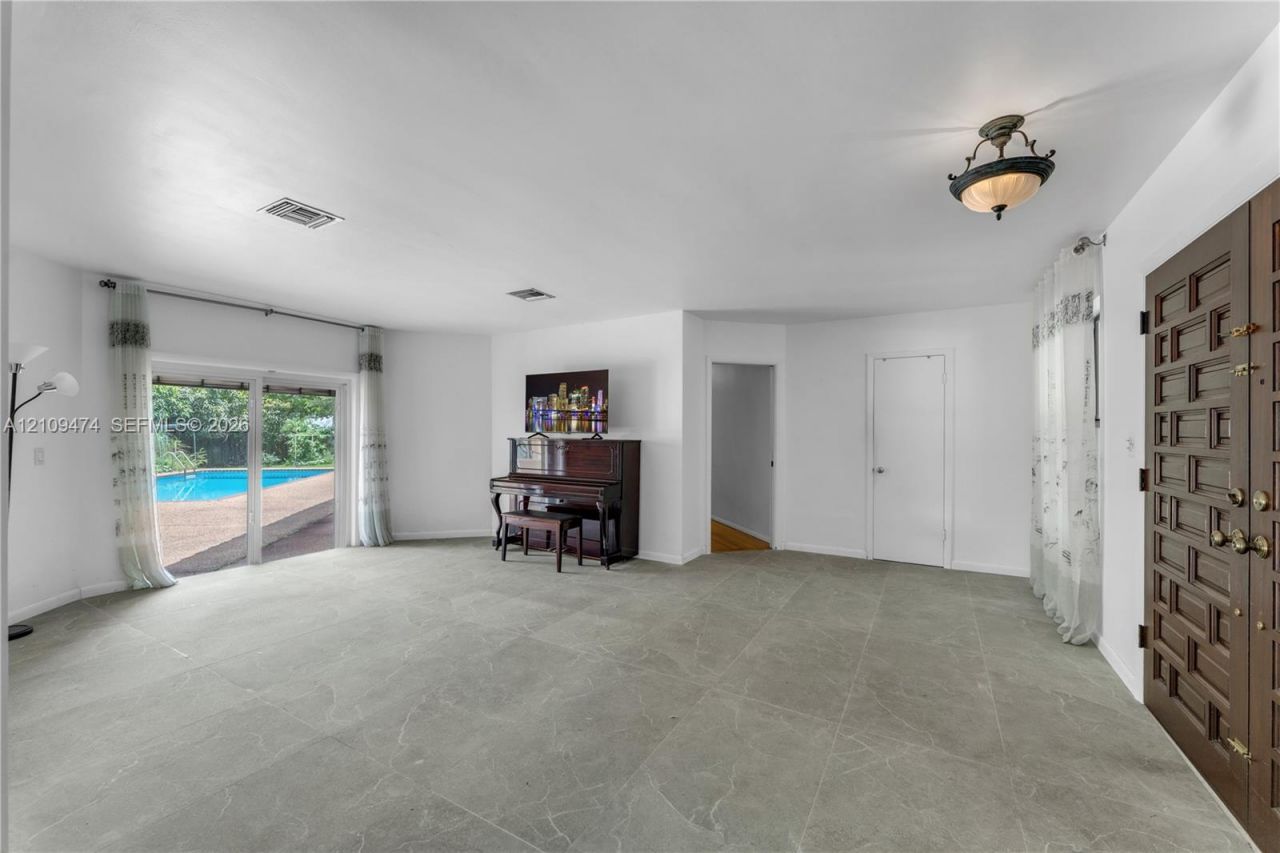 13321 SW 105th Ave , Miami, FL 33176 Photo