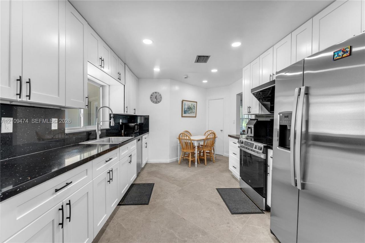 13321 SW 105th Ave , Miami, FL 33176 Photo