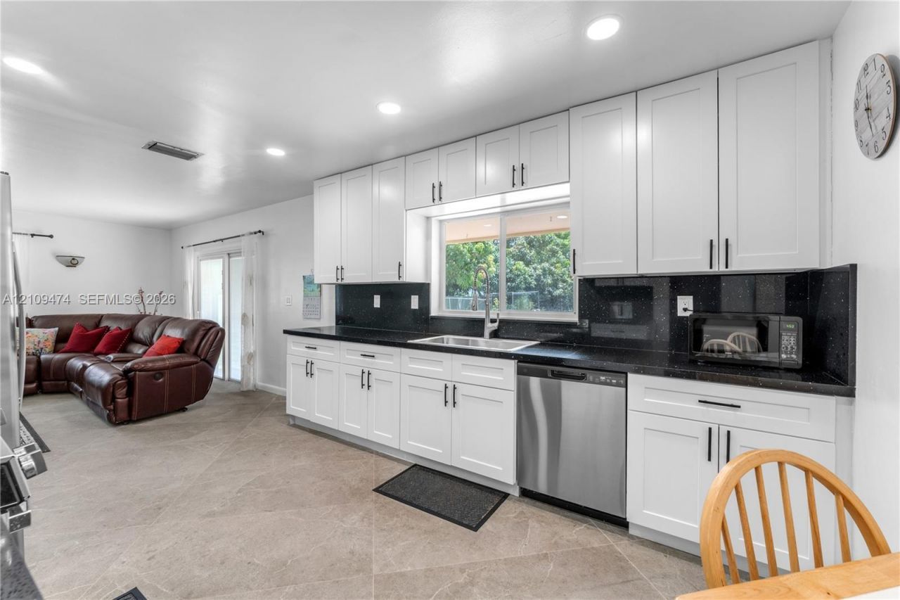 13321 SW 105th Ave , Miami, FL 33176 Photo