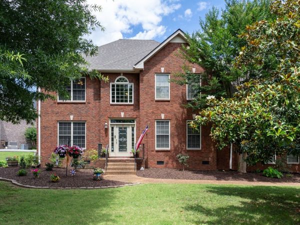 145 N Wynridge Way , Goodlettsville, TN 37072