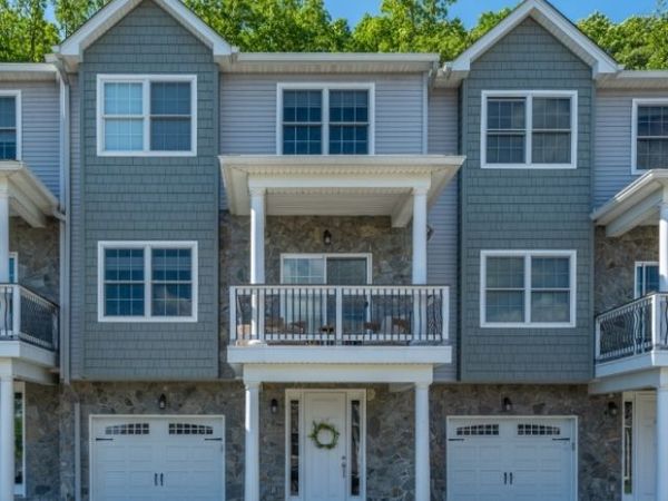 67 Halina Ln, Butler, NJ 07405