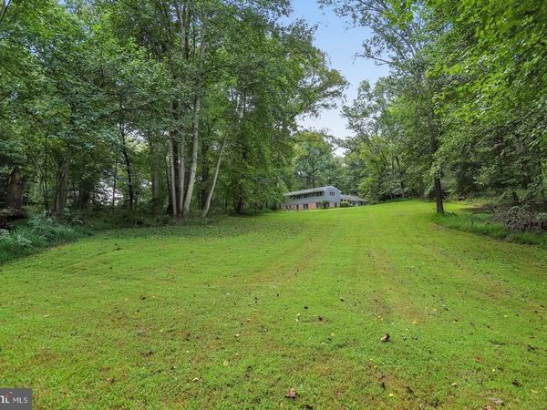 1075 MANNING STREET , GREAT FALLS, VA 22066
