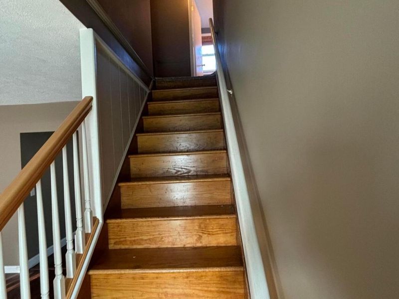241 Topsfield Road , Columbus, OH 43228 Photo 17