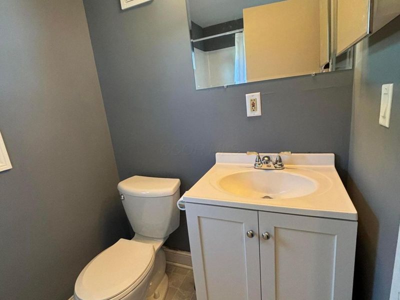 241 Topsfield Road , Columbus, OH 43228 Photo 18