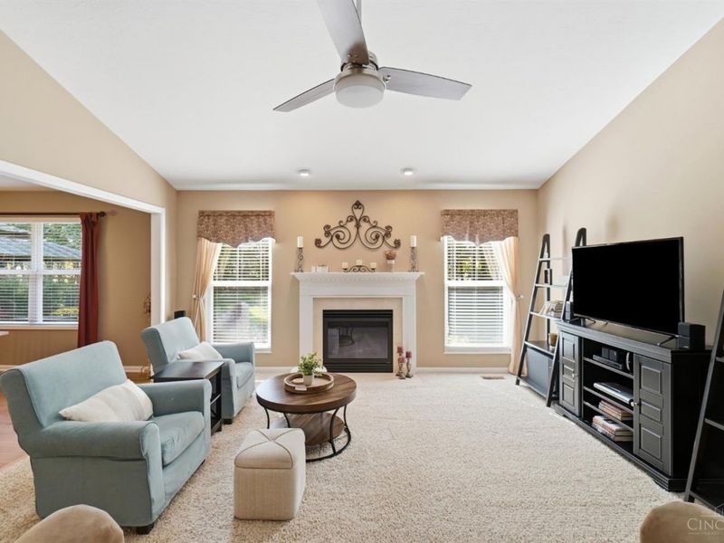 7426 Wethersfield Drive, Hamilton Township, OH 45039 Photo 10