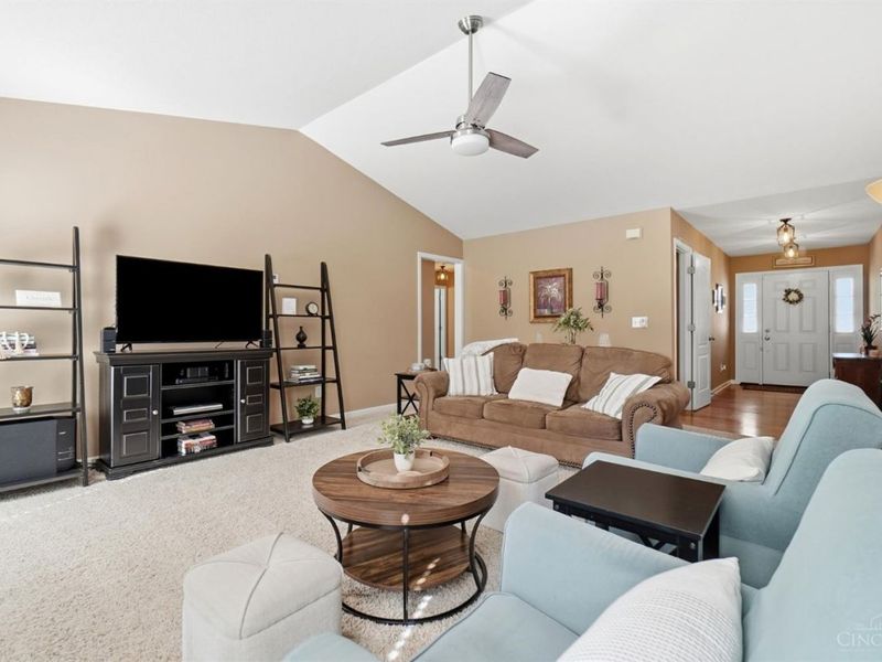 7426 Wethersfield Drive, Hamilton Township, OH 45039 Photo 11