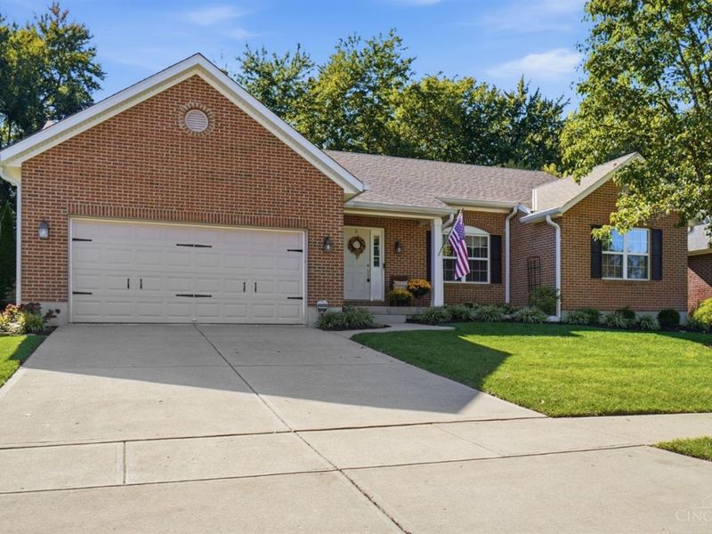 7426 Wethersfield Drive, Hamilton Township, OH 45039 Photo 2