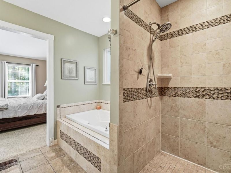 7426 Wethersfield Drive, Hamilton Township, OH 45039 Photo 26