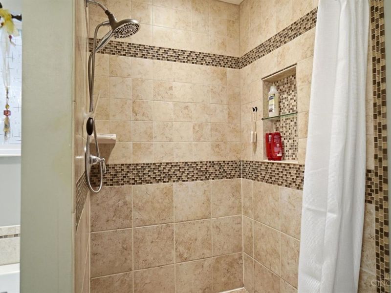7426 Wethersfield Drive, Hamilton Township, OH 45039 Photo 28